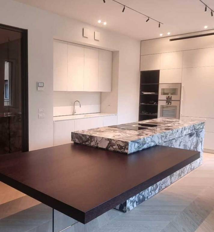 Galletti-cucina-marmo-legno-elegante